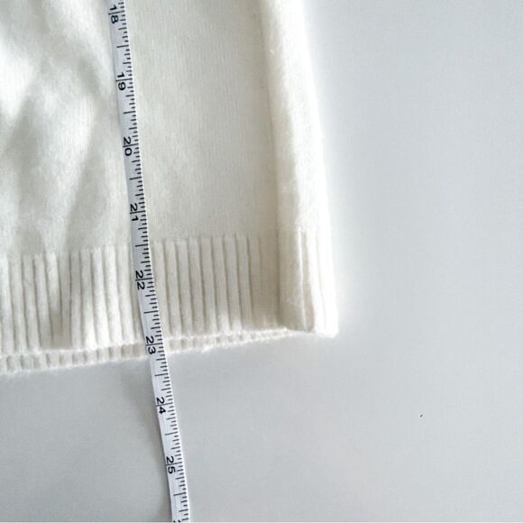 Carroll Reed Sweater Cream Side Collar Cable Detail Women's M Long Sleeved - Picture 5 of 6